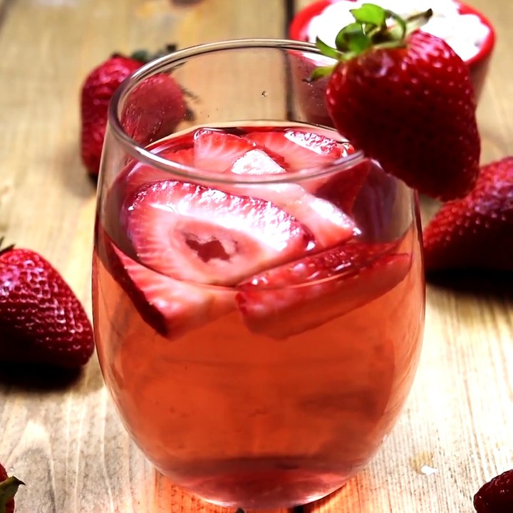Strawberry Shortcake Sangria
