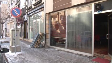 Sebepsiz Yere Dükkanları Kurşunlayanlar Kamerada