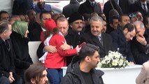 Down Sendromlu Küçük Kızın Erdoğan Sevgisi