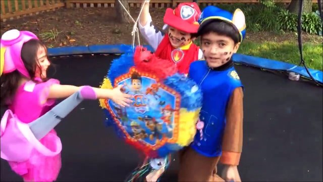 Paw Patrol SURPRISE TOYS PINATA! Marshall,Chase & Skye Open Batman Toys,Surprise Eggs
