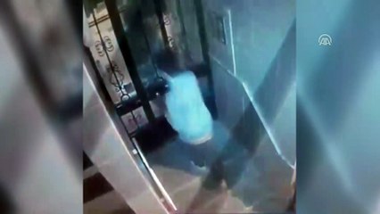 Denizli'de bisiklet hırsızlığı güvenlik kamerasında