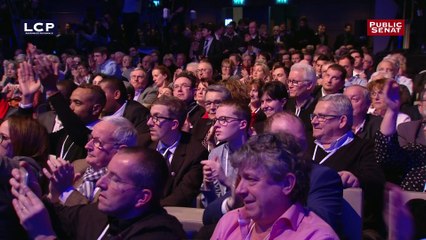 Conseil national : Wauquiez monte sur scène pour défendre Pécresse