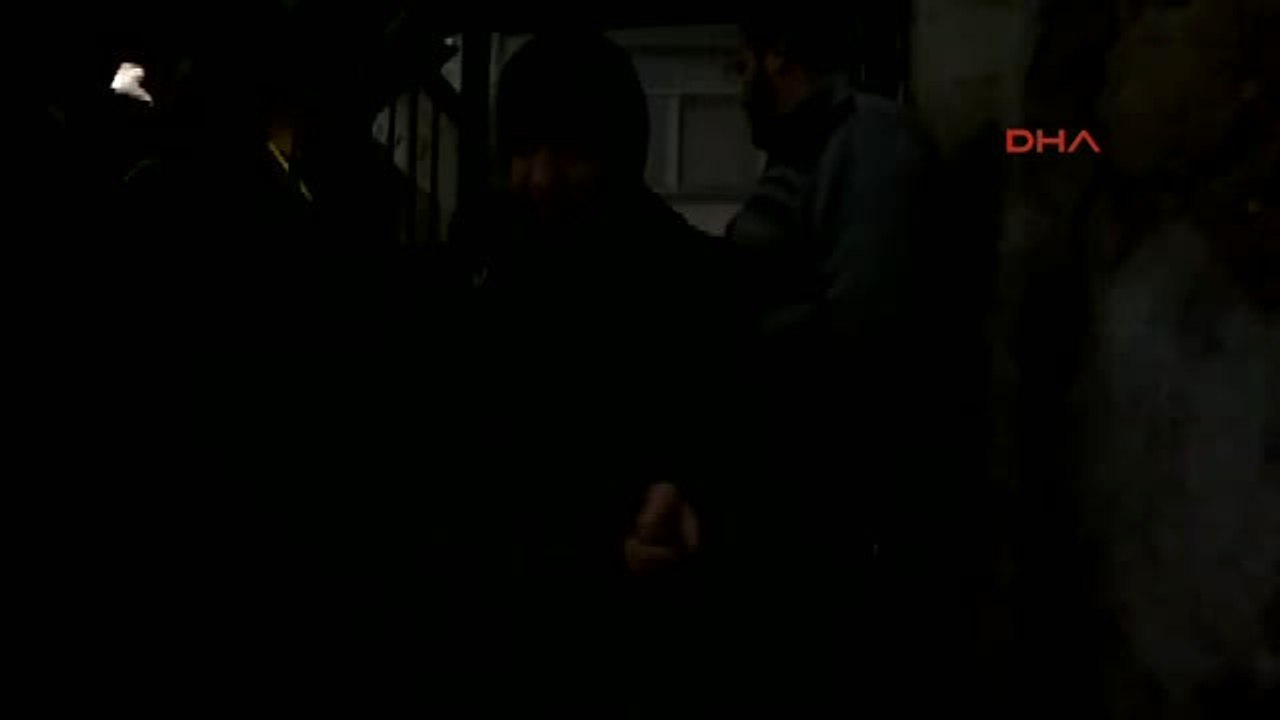 Hatay Afrin'den Atılan Roket Reyhanlı'da Bir Eve İsabet Etti