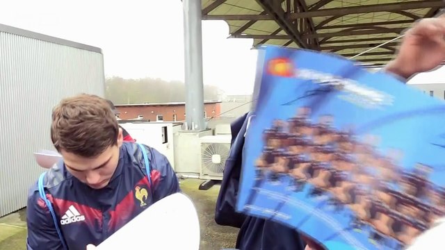 XV de France - Entraînement ouvert au public et séance de dédicaces à Marcoussis