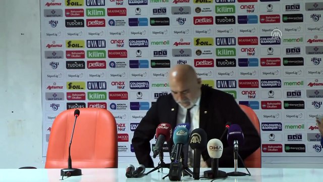 Aytemiz Alanyaspor Teknik Direktörü Karaman: 'Takımın en önemli oyuncusu gidiyor. Bu kolay değil' - ANTALYA