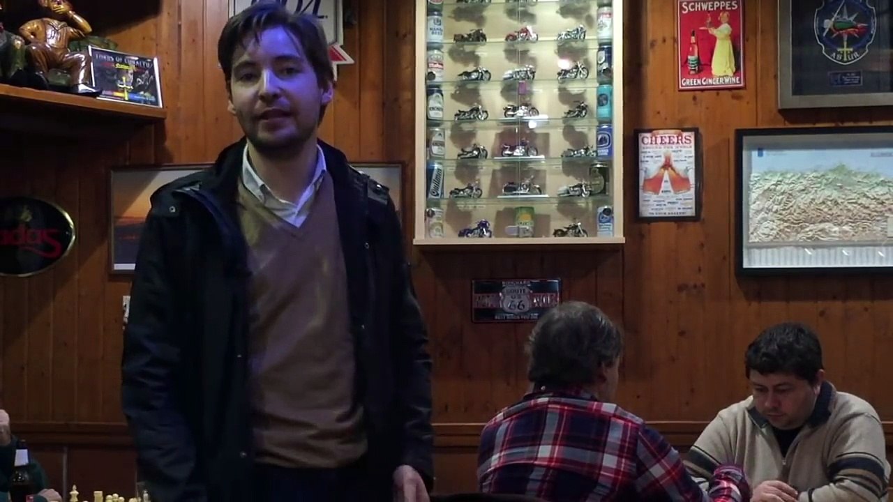 Armando Nerio Hanoi Guedez Rodríguez y los 5 trucos para ganar jugando ajedrez en la calle