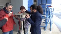 Trabzonsporlu Taraftar, 'Şike Anıtı' Adı Verilen Platformu Bordo Mavili Kulübe Hediye Edecek