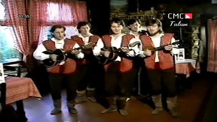 Zlatni dukati - Pod tvojim prozorom