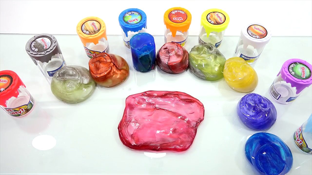 Planet Putty, I Squish And Stretch Through The Solar System!