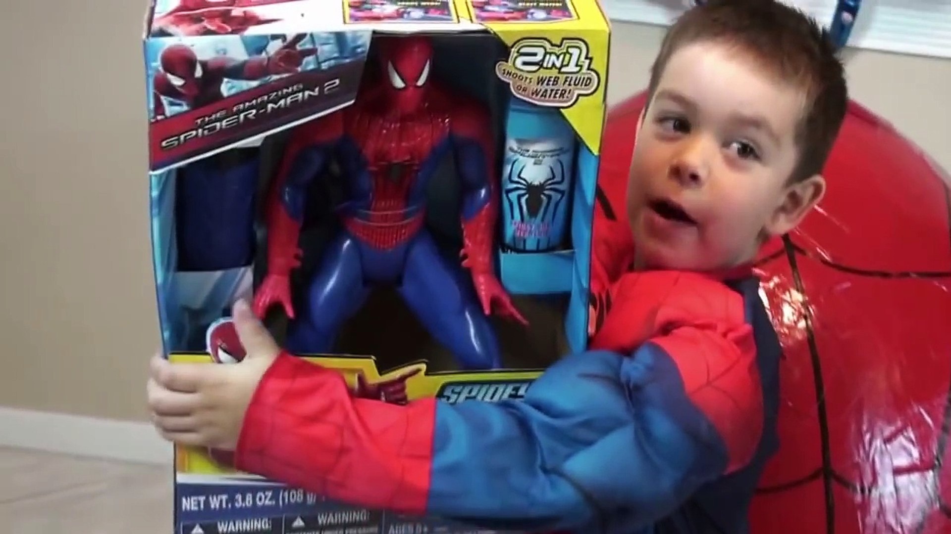 spiderman giant egg