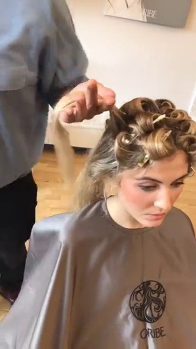 How-To Twisted Barrel Curl, Creating texture, waves and curls - Hairstyle tutorial