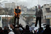 Berang, warga Palestin di Tebing Barat ‘bakar’ Trump dan Pence
