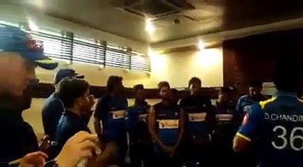 Srilanka Cricket Team අද ඉදන් එක පවුලක් වගේ සමගියෙන් මේ සිංදුව කියමු , හෙළ ජාතික අභිමානේ .