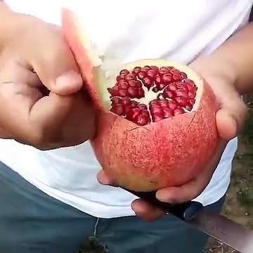 Как быстро почистить гранат от кожуры