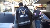 Kadıköy'de Genç Kıza Saldıran Şüpheli Yeniden Adliyeye Sevk Edildi