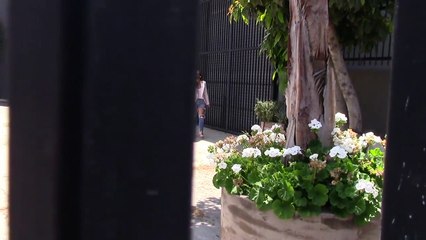 Kim Kardashian Showing Off Her Thighs In Destroyed Denim [2014]