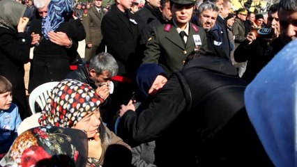 Mersinli Afrin şehidi toprağa verildi