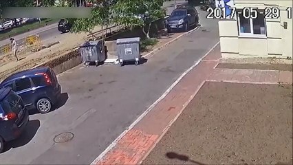 DRAMATIČAN VIDEO| Asfalt se odjednom počeo dizati: Pogledajte kakav je užas nastao u sred grada…