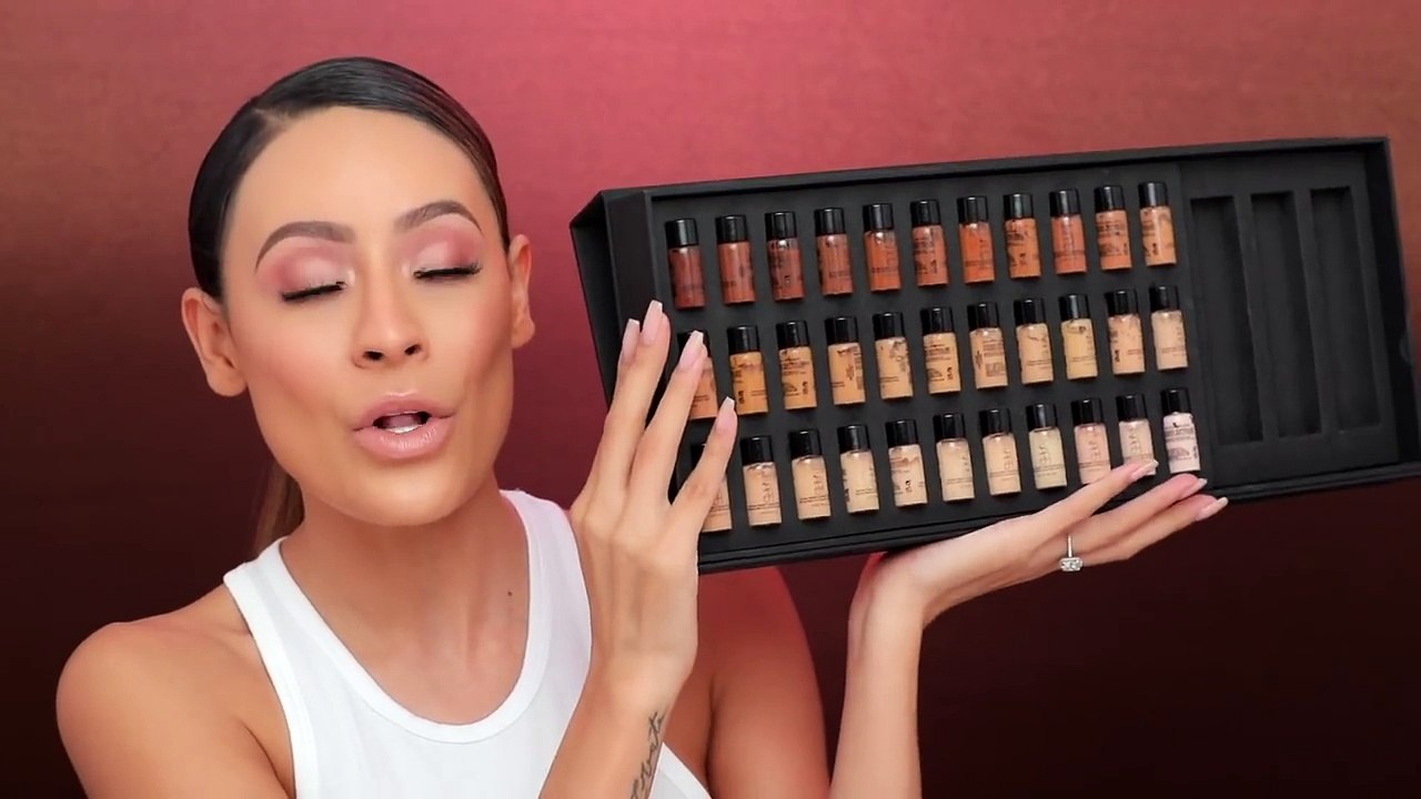 NATURAL EVERYDAY FLAWLESS MAKEUP | DESI PERKINS