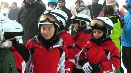 Erciyes’te hamsi festivalinde 300 kilo hamsi dağıtıldı