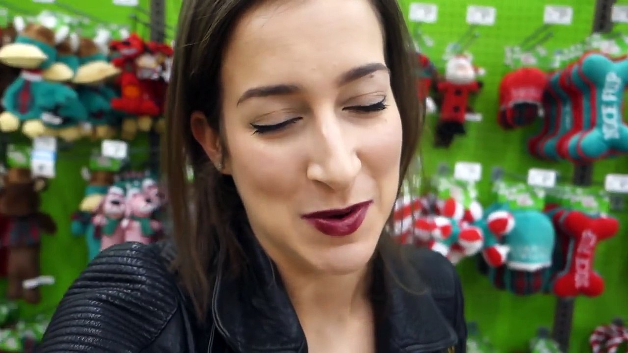 FUNNY CAMEL TOE | Vlogmas Day 10