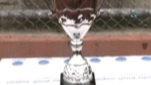 Amatör Ligi Şampiyon Tamamlayan Büyükçekmece Belediyespor Kupasını Aldı