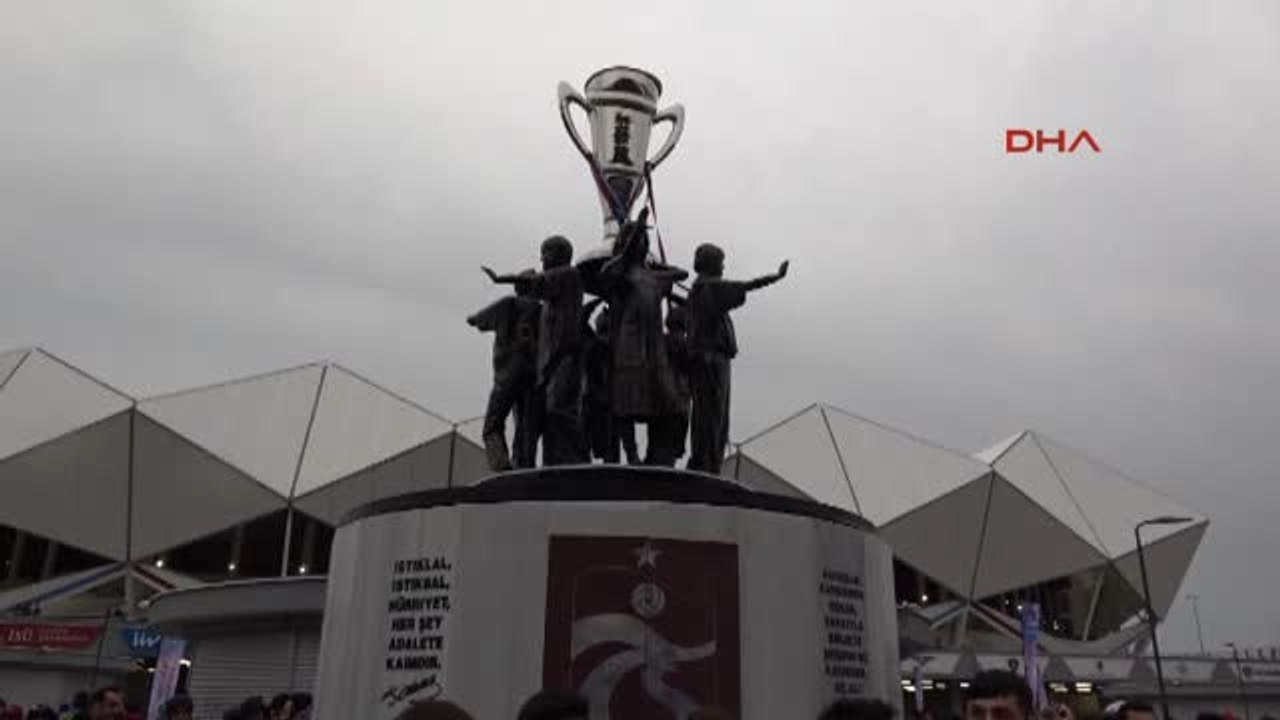 Şike Anıtı, Fenerbahçe Maçı Öncesi Şenol Güneş Kompleksi'nde Sergilendi