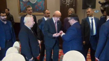 TBMM Başkanı Kahraman, "Bizim Bayrağımız Bayraklar Arasında Farklılık Gösterir. Bazı Bayraklar Gibi...