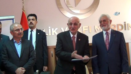 TBMM Başkanı Kahraman, 'Bizim bayrağımız bayraklar arasında farklılık gösterir. Bazı bayraklar gibi pijama değildir'