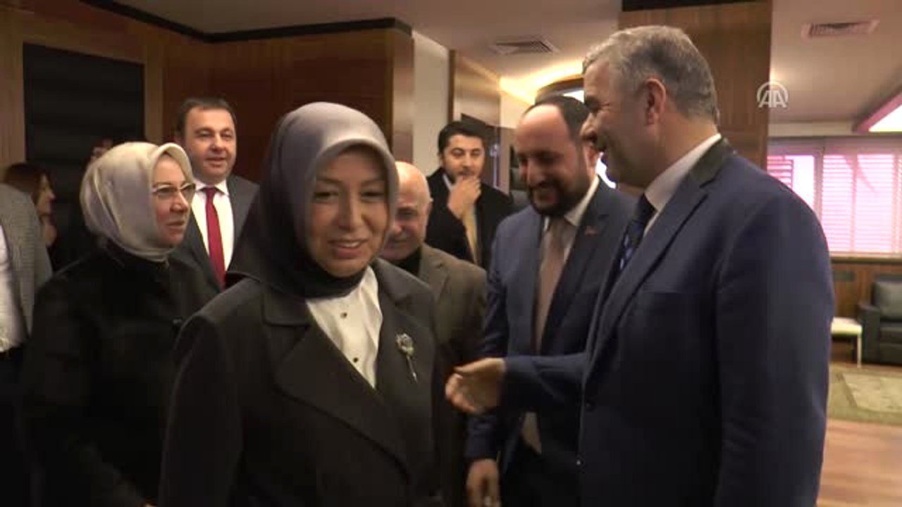 Çalık: "Bir Taraftan Şeytan Taşlıyoruz Bir Taraftan Tavaf Yapıyoruz"