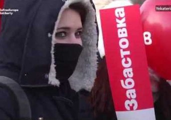 Pro-Navalny Protesters Rally Across Russia, Call For Election Boycott
