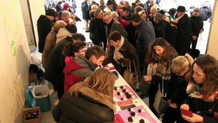 Le marché de la truffe, sous les cornières