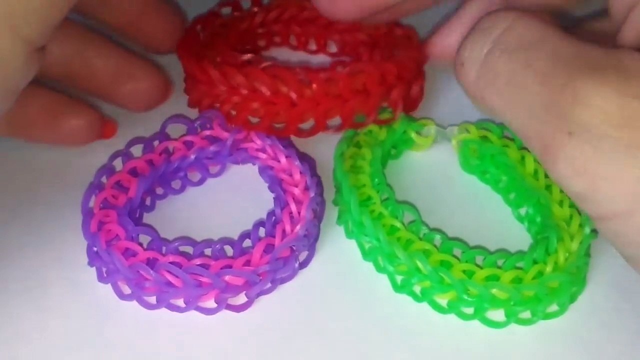 Красивый браслет из резинок на станке Сердце Ангела