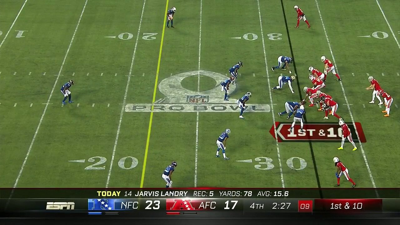 Atlanta Falcons LB Deion Jones wallops Kansas City Chiefs RB Kareem Hunt for no gain