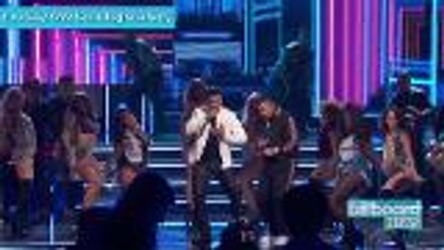 Luis Fonsi & Daddy Yankee Spice Up the 2018 Grammys With 'Despacito' Performance | Billboard News