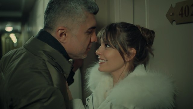 İstanbullu Gelin 34. Bölüm Selami Şahin - Seninle Başım Dertte