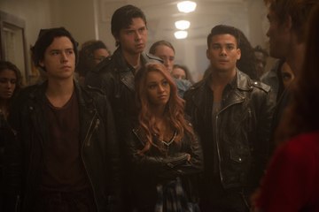Riverdale [S02e13] Season 2 Episode 13 The CW Release Date