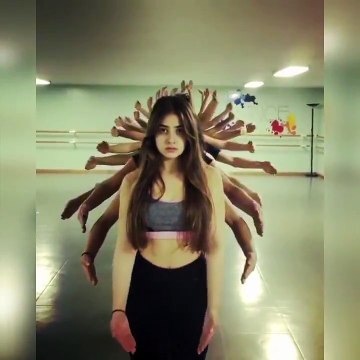 Danse des mille bras... Le résultat est magique