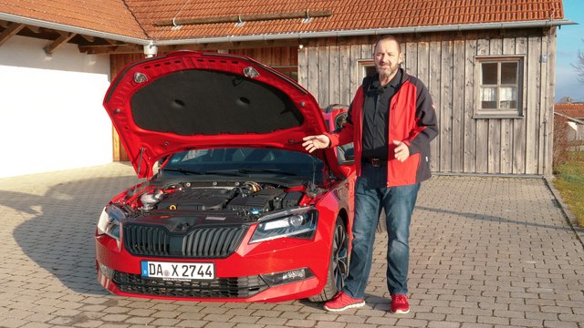 Vergleich: Skoda Superb Combi gegen Audi A6 Avant, Mercedes E-Klasse T-Modell, BMW 5er Touring und Volvo V90