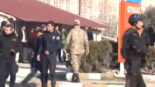 Reyhanlı'da Akaryakıt İstasyonu Yakınlarına Roket Düştü