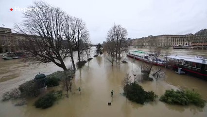 El Sena alcanza en París su máximo nivel de crecida