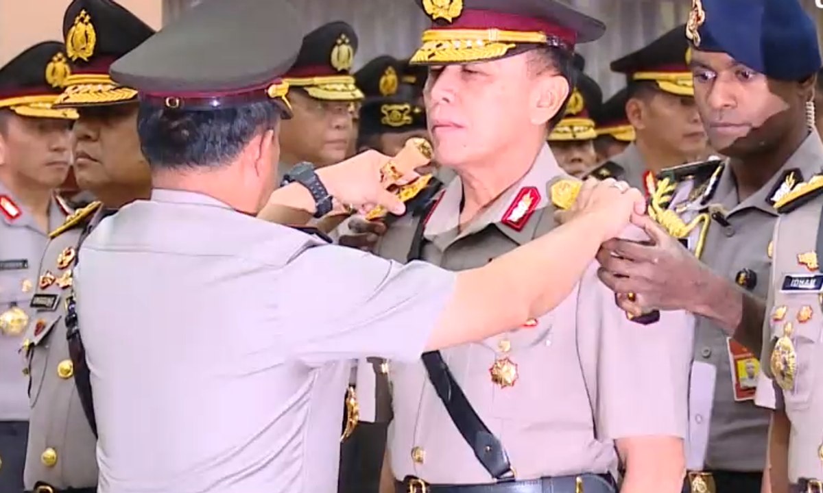Penjabat dari Jenderal Aktif, Sesuai Aturankah?