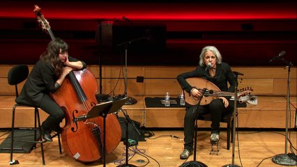 Duo Sarah Murcia, contrebasse  et Kamilya Jubran, voix et oud - intégral A l'improviste