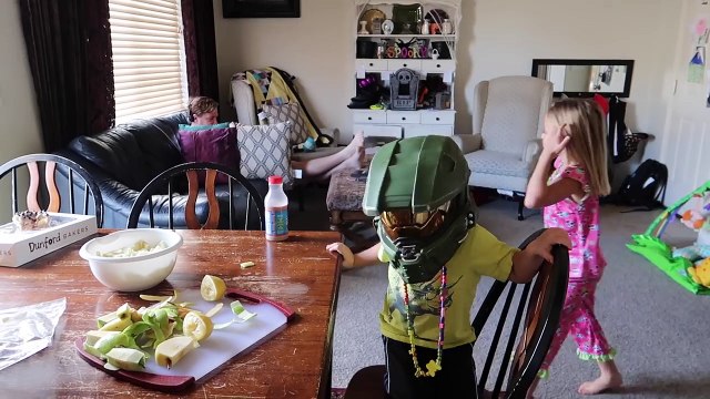 KIDS SIGNING BOYS BROKEN LEG CAST! DYCHES FAM