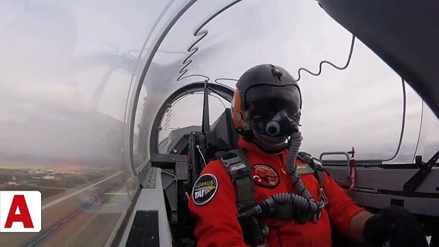 TUSAŞ tarafından geliştirilen Hürkuş-B uçağının ilk uçuşu bu sabah gerçekleşti