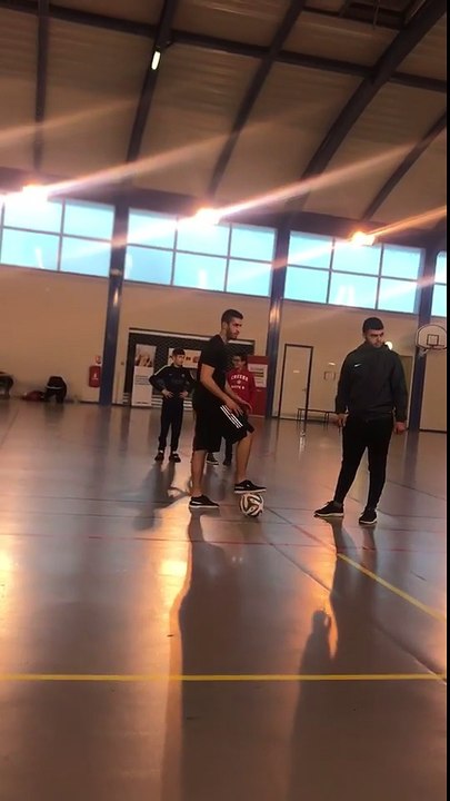 Concours de petits ponts avec les joueurs de l'U.S.B