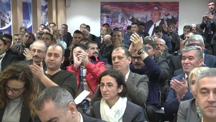 Direğin Tepesindeki İşçi Kadroya Girmiyor Balerin Giriyor"