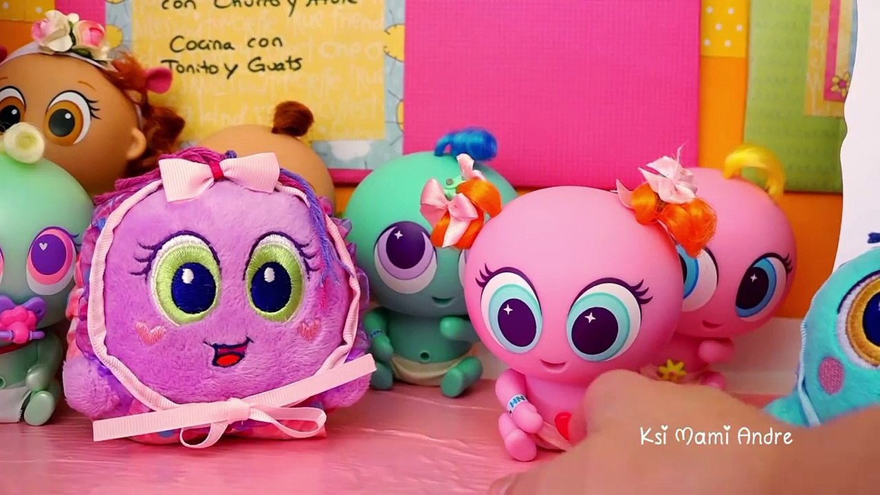 Juguetes Distroller - Cocinando brownies con Guats y Tonito - Ksi Mami Andre