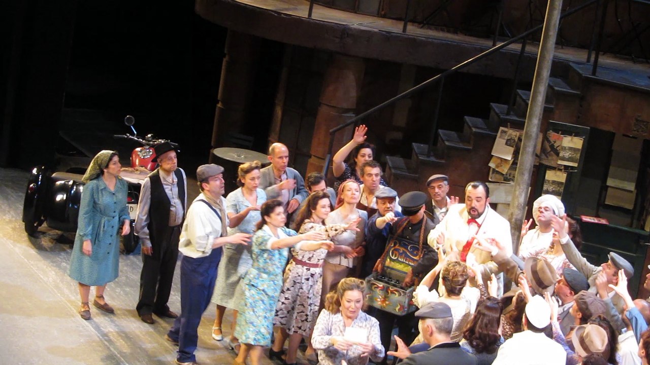 Roberto de Candia, 'Udite, o rustichi', L'elisir d'amore (Donizetti)