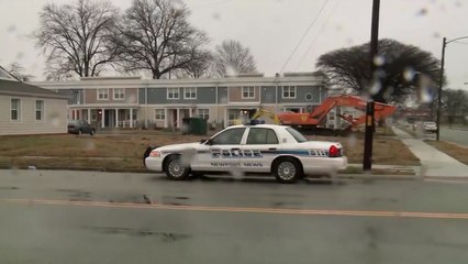 학교 버스 기다리는데 '묻지 마' 총격... 1명 중상 / YTN